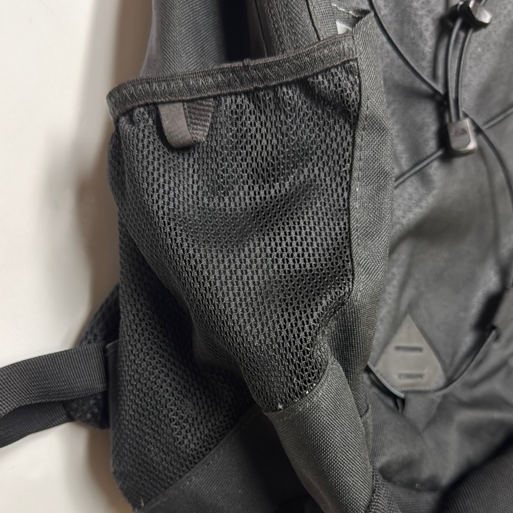 North Face Jester Unisex Nylon Backpack Black - Picture 8 of 8